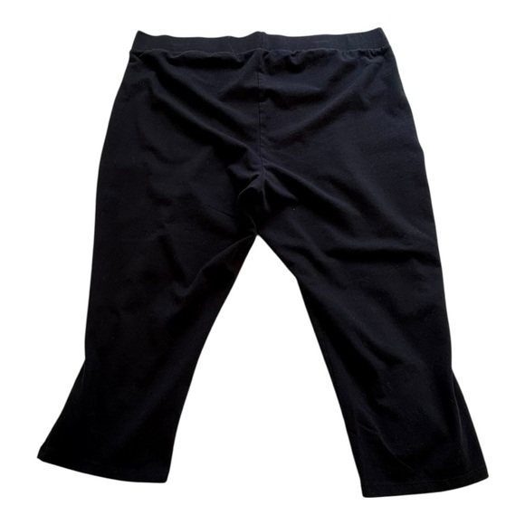 Torrid Black Capri Legging - Size 3X - Picture 3 of 10